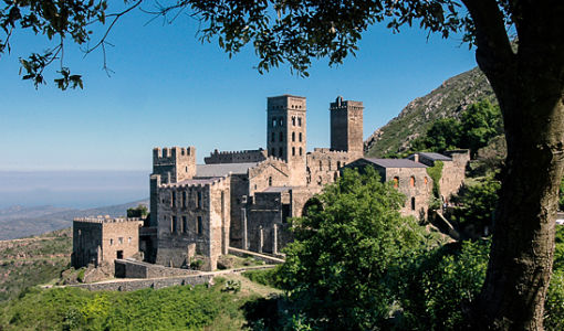MONASTERIO DE SANT PERE DE RODES Y CRUCERO POR LA VENECIA CATALANA