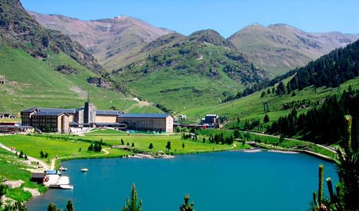 VALL DE NÚRIA CON EL TREN CREMALLERA Y FUNICULAR CON BUFFET LIBRE EN NURIA